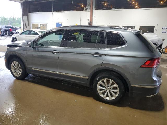 3VV2B7AX0JM058424 - 2018 VOLKSWAGEN TIGUAN SE 灰色 照片 2