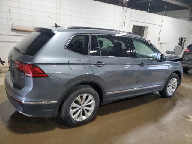 3VV2B7AX0JM058424 - 2018 VOLKSWAGEN TIGUAN SE 灰色 照片 3