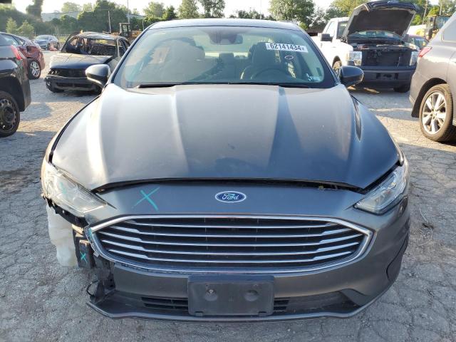 3FA6P0HD8KR145745 - 2019 FORD FUSION SE GRAY photo 5