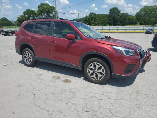 JF2SKAFC9MH470093 - 2021 SUBARU FORESTER PREMIUM RED photo 4