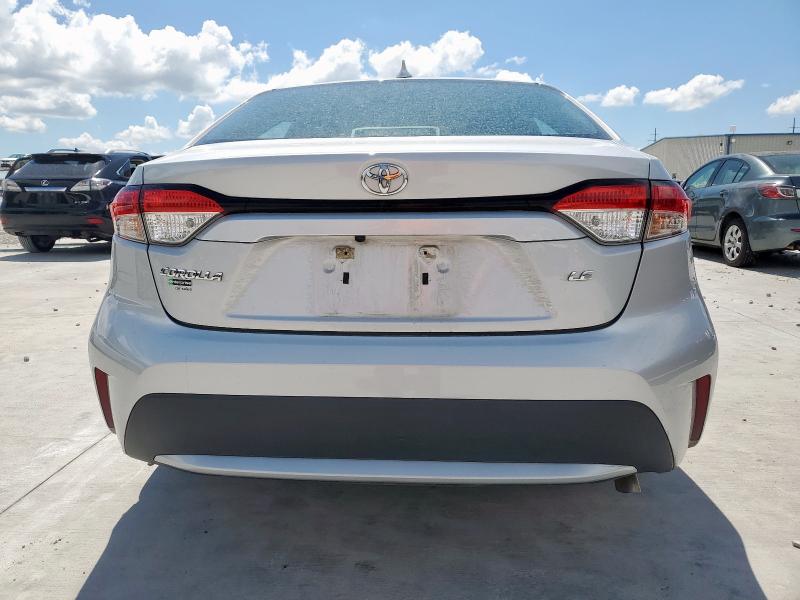 5YFEPMAE2NP342422 - 2022 TOYOTA COROLLA LE SILVER photo 6
