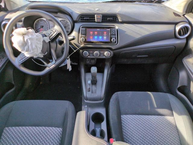 3N1CN8DV5PL853464 - 2023 NISSAN VERSA S ნაცრისფერი ფოტო 8