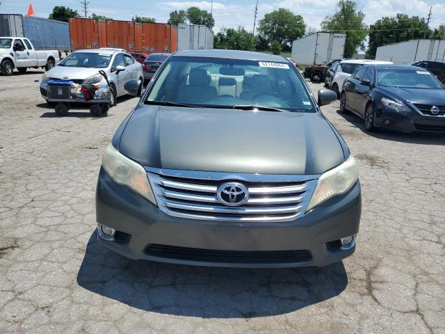 4T1BK3DB6BU413080 - 2011 TOYOTA AVALON BASE 灰色 照片 5