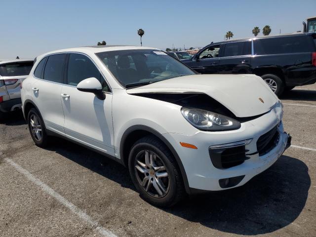 WP1AA2A20GKA11316 - 2016 PORSCHE CAYENNE WHITE photo 4