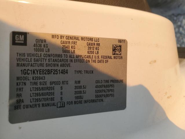 1GC1KYE82BF251484 - 2011 CHEVROLET SILVERADO K2500 HEAVY DUTY LTZ WHITE photo 12