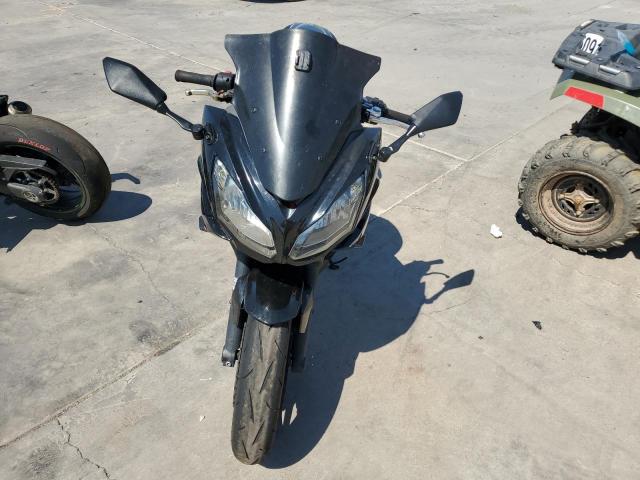 JKAEXEE10CDA03197 - 2012 KAWASAKI EX650 EC BLACK photo 2