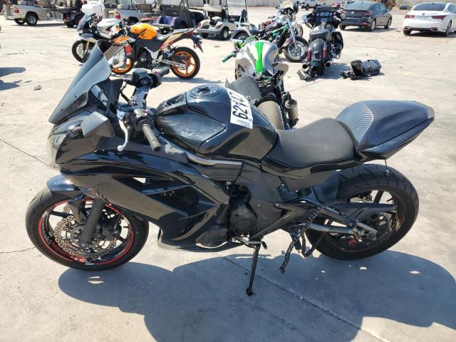 JKAEXEE10CDA03197 - 2012 KAWASAKI EX650 EC BLACK photo 3