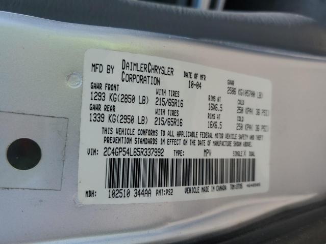 2C4GP54L65R337992 - 2005 CHRYSLER TOWN & COU TOURING 银色 照片 13