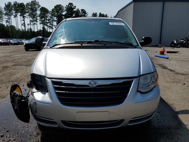 2C4GP54L65R337992 - 2005 CHRYSLER TOWN & COU TOURING 银色 照片 5