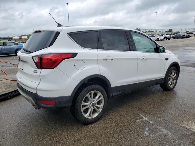 1FMCU9GD7KUB31397 - 2019 FORD ESCAPE SE WHITE photo 3