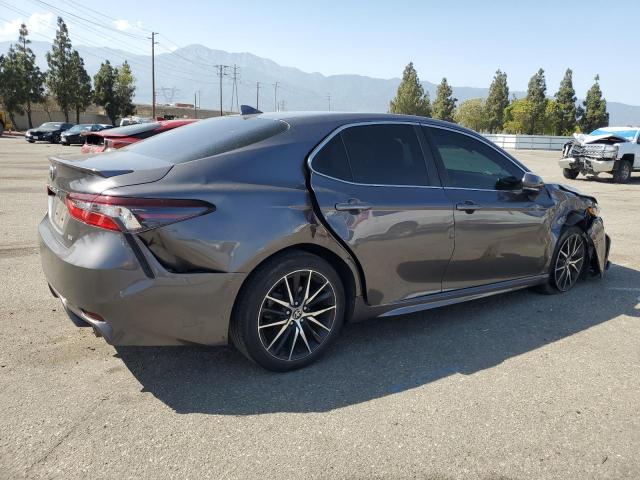 4T1G11AK7PU735591 - 2023 TOYOTA CAMRY SE NIGHT SHADE GRAY photo 3