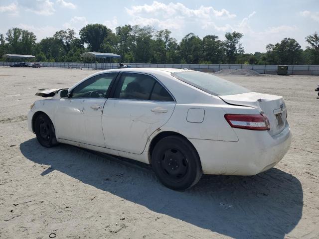 4T1BF3EK7BU749758 - 2011 TOYOTA CAMRY BASE 白色 照片 2