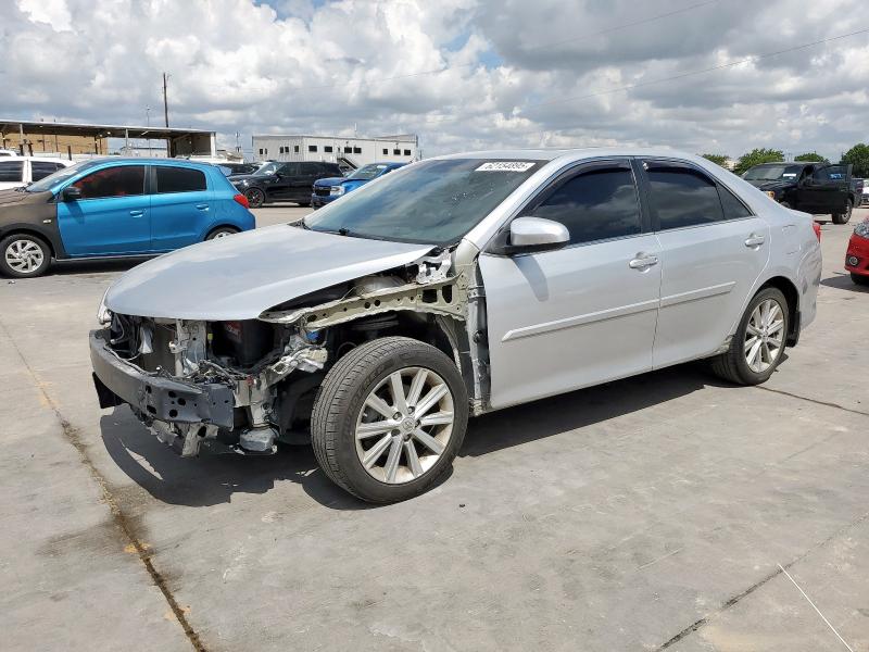 2014 TOYOTA CAMRY SE, null