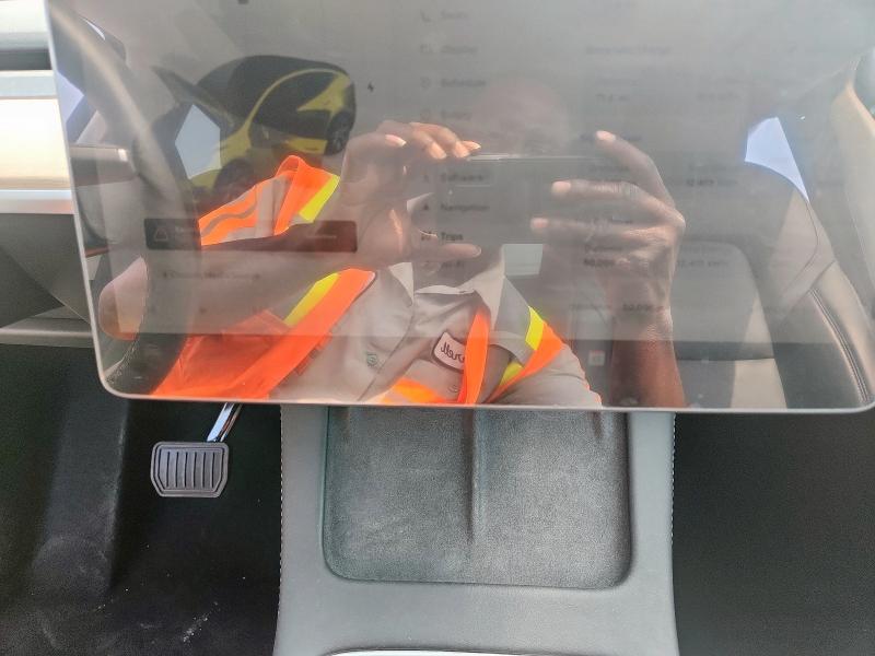 7SAYGDEE5RA222462 - 2024 TESLA MODEL Y GRAY photo 9