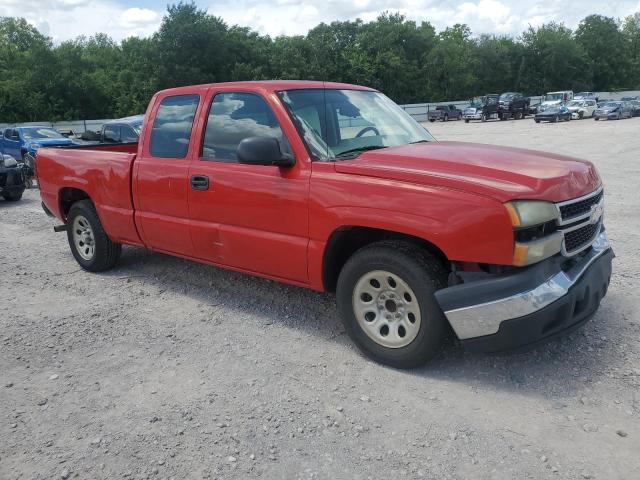 1GCEC19X17Z189685 - 2007 CHEVROLET SILVERADO C1500 CLASSIC RED photo 4