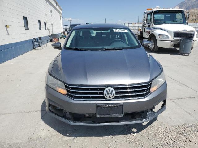 1VWAT7A33HC008534 - 2017 VOLKSWAGEN PASSAT S 灰色 照片 5