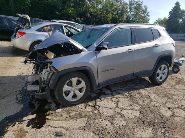 3C4NJDBB5KT818287 - 2019 JEEP COMPASS LATITUDE SILVER photo 1