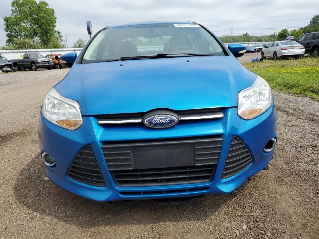 1FADP3F20EL347136 - 2014 FORD FOCUS SE BLUE photo 5