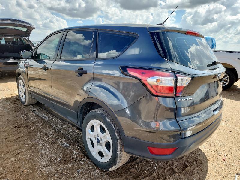 1FMCU0F7XJUB24658 - 2018 FORD ESCAPE S GRAY photo 2