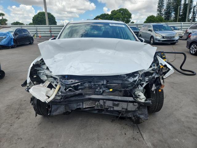 3N1AB7AP0KY396459 - 2019 NISSAN SENTRA S 白色 照片 5