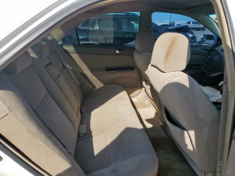 4T1BE32K05U006838 - 2005 TOYOTA CAMRY LE WHITE photo 10