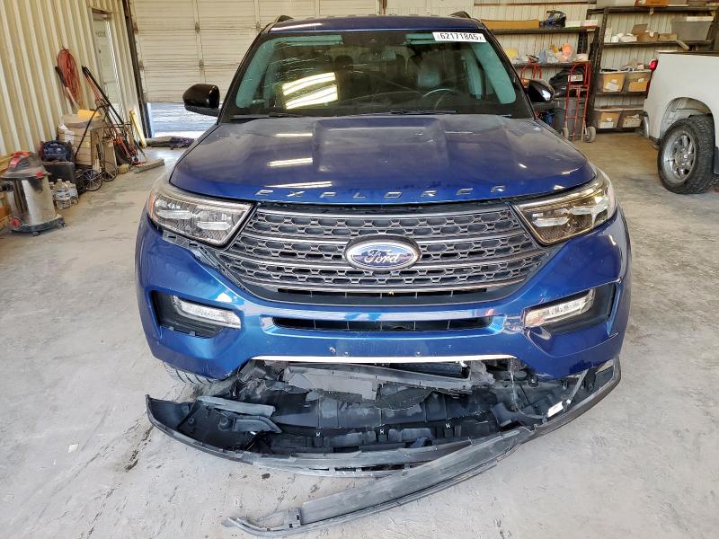 1FMSK7DH9NGB42353 - 2022 FORD EXPLORER XLT BLUE photo 5