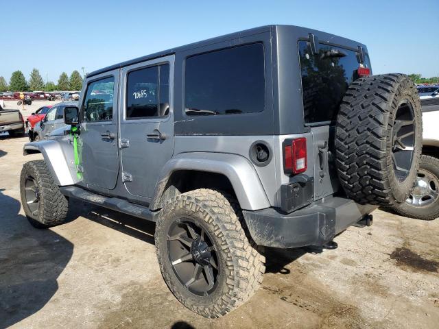 1C4BJWEG4HL600075 - 2017 JEEP WRANGLER U SAHARA SILVER photo 2