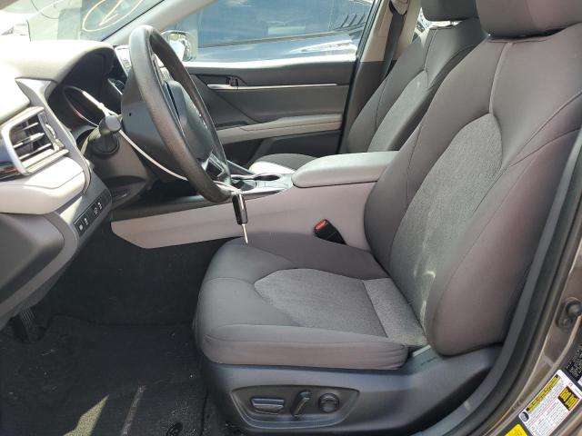 4T1C11AK8NU071779 - 2022 TOYOTA CAMRY LE 灰色 照片 7