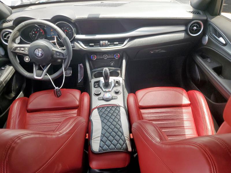 ZASPAKBN4N7D42587 - 2022 ALFA ROMEO STELVIO TI رمادي صورة 8