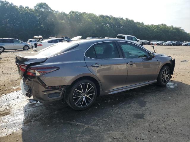 4T1G11AK0RU913683 - 2024 TOYOTA CAMRY SE NIGHT SHADE GRAY photo 3