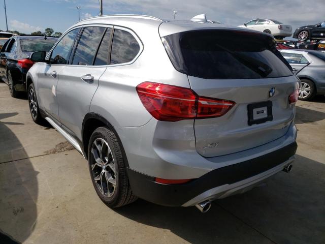 WBXJG7C08M5T59712 - 2021 BMW X1 SDRIVE28I SILVER photo 3