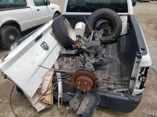 3C6JR6AG9HG658925 - 2017 RAM 1500 ST WHITE photo 12