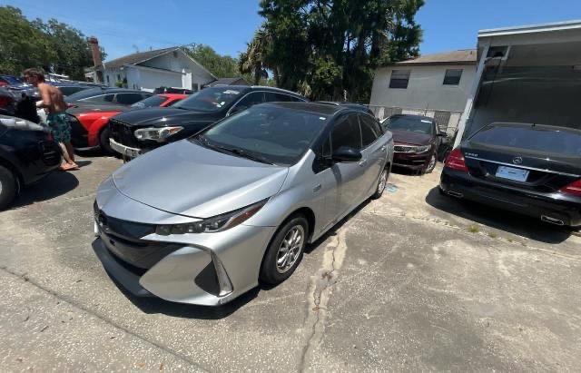 JTDKARFP1H3005961 - 2017 TOYOTA PRIUS PRIM 银色 照片 2