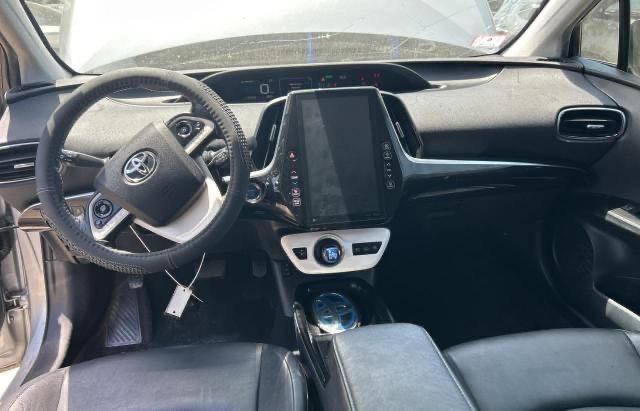 JTDKARFP1H3005961 - 2017 TOYOTA PRIUS PRIM 银色 照片 9