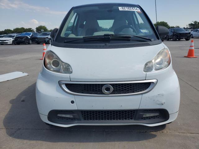 WMEEJ3BA3DK615793 - 2013 SMART FORTWO PURE WHITE photo 5