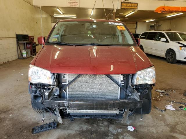 2C4RC1BG2FR528359 - 2015 CHRYSLER TOWN & COU TOURING Kırmızı fotoğraf 5