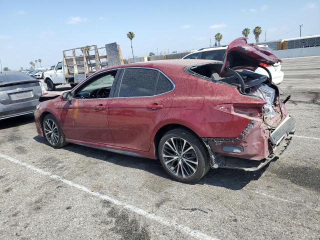 4T1B11HK0JU594306 - 2018 TOYOTA CAMRY L RED photo 2