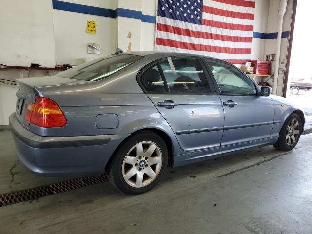 WBAET37415NJ85772 - 2005 BMW 325 I BLUE photo 3