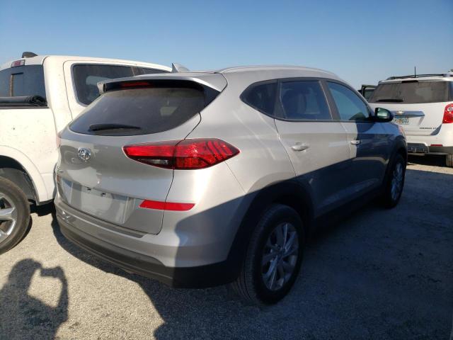 KM8J33A46LU113989 - 2020 HYUNDAI TUCSON LIMITED SILVER photo 4