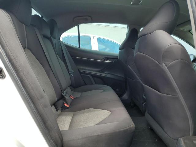 4T1C11AK8NU636161 - 2022 TOYOTA CAMRY LE 白色 照片 10