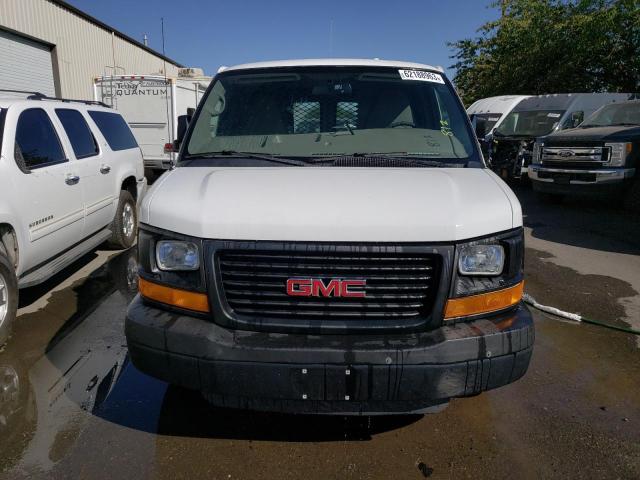 1GTW7FCA6B1156117 - 2011 GMC SAVANA G2500 WHITE photo 5