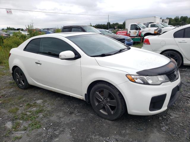 KNAFU6A27A5264447 - 2010 KIA FORTE EX WHITE photo 4