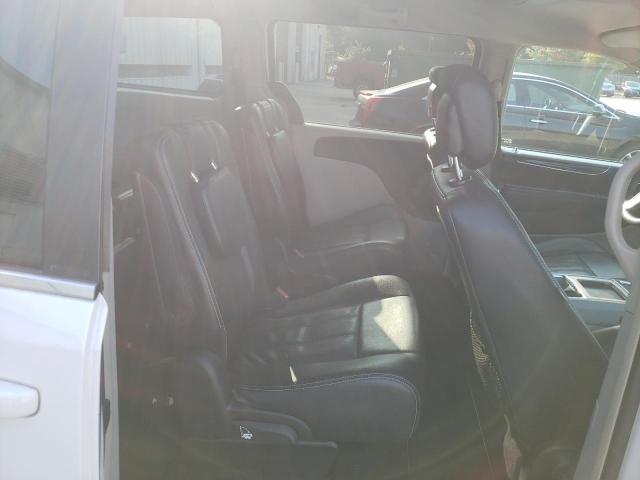 2C4RC1BG0CR299949 - 2012 CHRYSLER TOWN & COU TOURING WHITE photo 11