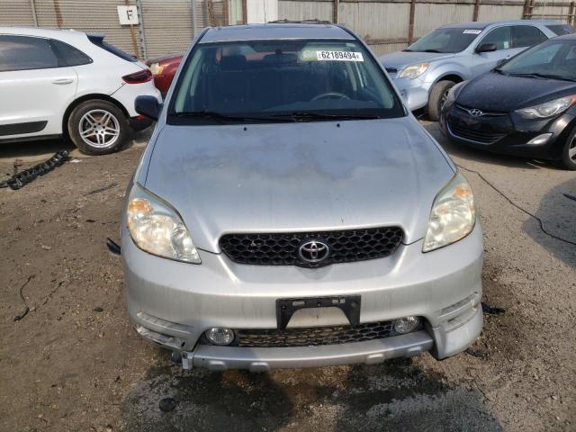2T1KR32E73C136614 - 2003 TOYOTA MATRIX XR 银色 照片 5