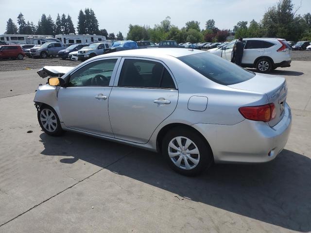 1NXBU40EX9Z095345 - 2009 TOYOTA COROLLA BASE Plata foto 2