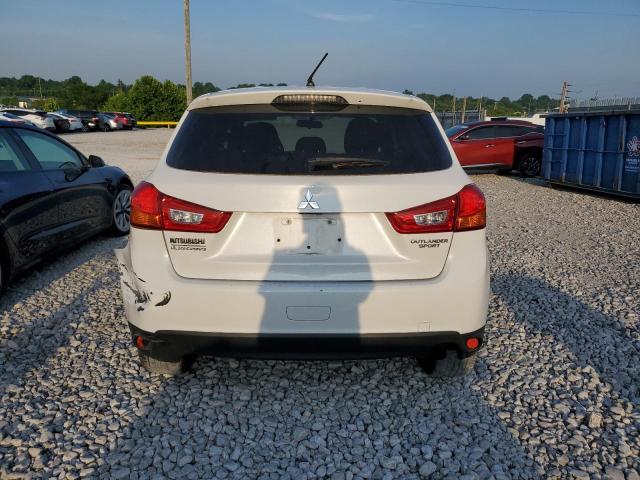 4A4AP3AU8FE005065 - 2015 MITSUBISHI OUTLANDER SPORT ES WHITE photo 6