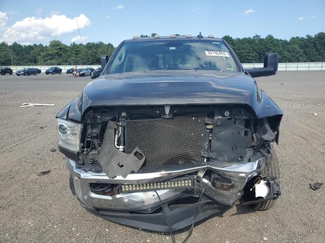 3C63RRJL6JG374102 - 2018 RAM 3500 LARAMIE GRAY photo 5