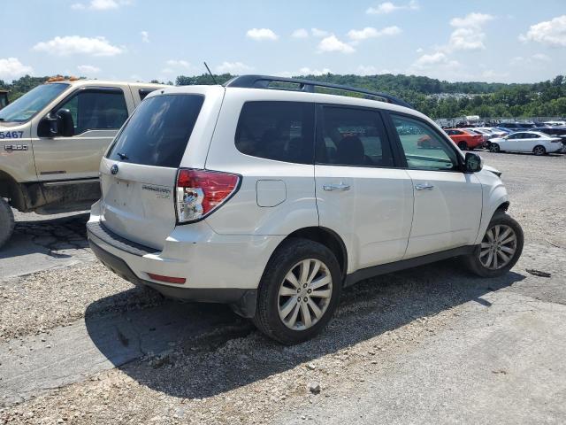 JF2SHADC3DH443909 - 2013 SUBARU FORESTER 2.5X PREMIUM WHITE photo 3