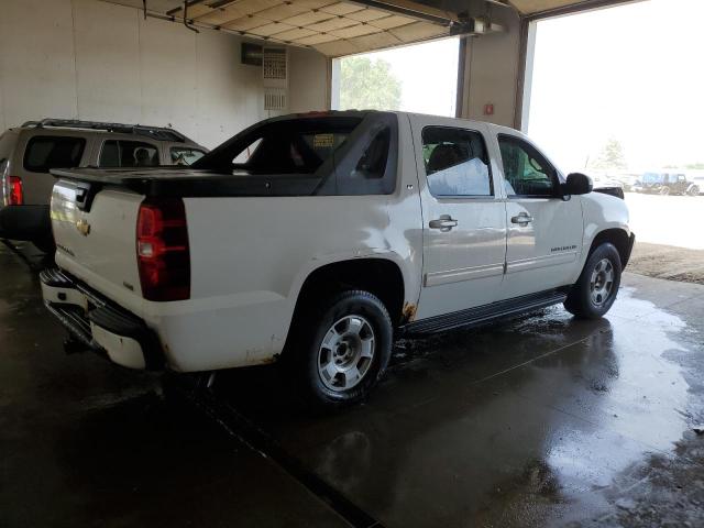 3GNTKFE36BG393537 - 2011 CHEVROLET AVALANCHE LT WHITE photo 3