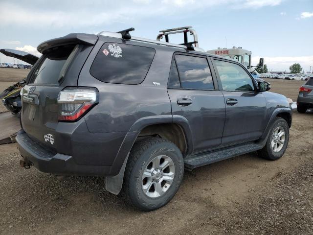 JTEBU5JR7H5482290 - 2017 TOYOTA 4RUNNER SR5/SR5 PREMIUM GRAY photo 3